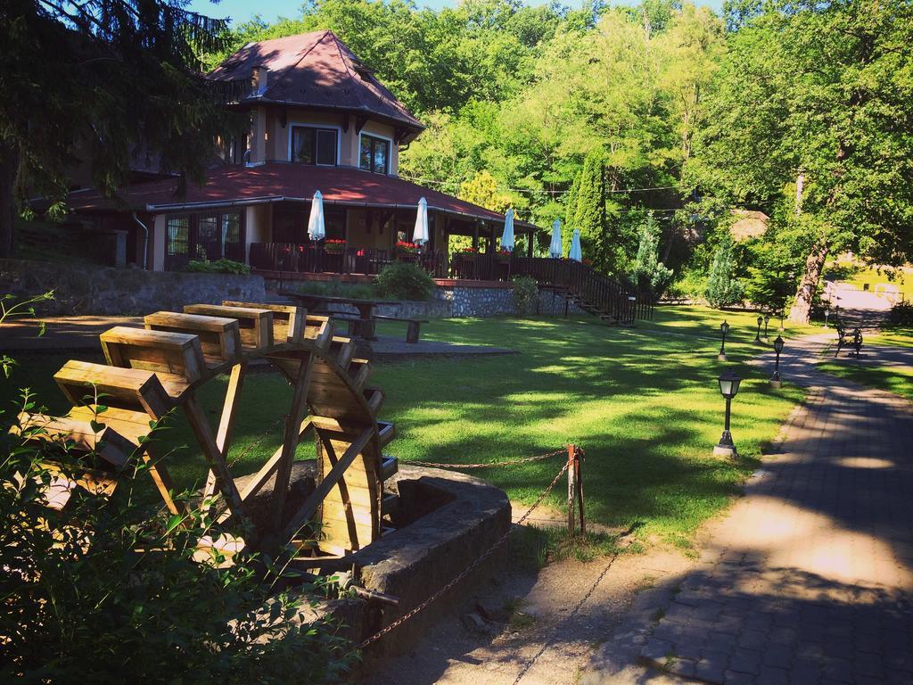 Hotel Sikfokut Noszvaj Exterior foto